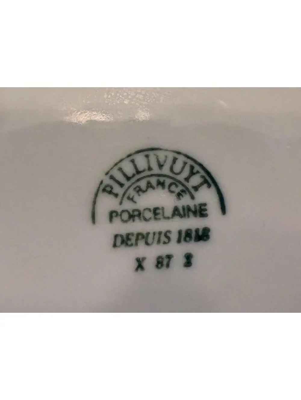 Pillivuyt France White Porcelain Ribbed Soufflé Dish - 7.5